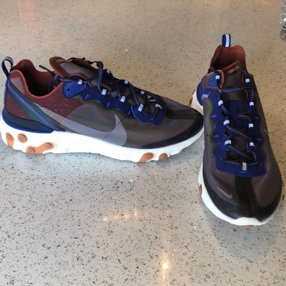 Men’s size 12 Nike React shoes